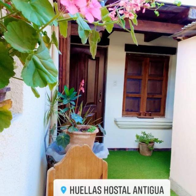 Huellas Hostal Antigua Albergue Exterior foto